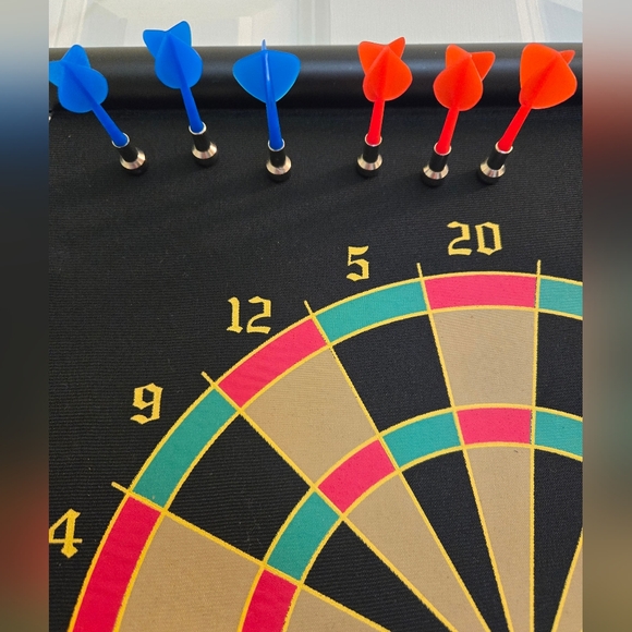 NWT Magnetic Dartboard - Picture 2 of 4